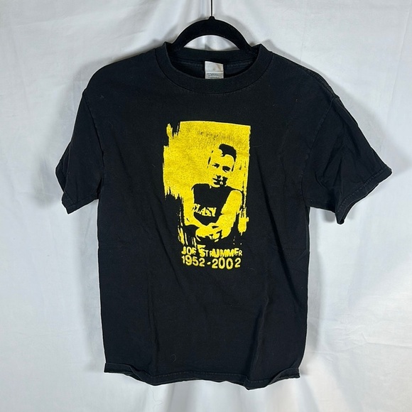 Delta Black T-Shirt with Yellow Graphic - Picture 1 of 5